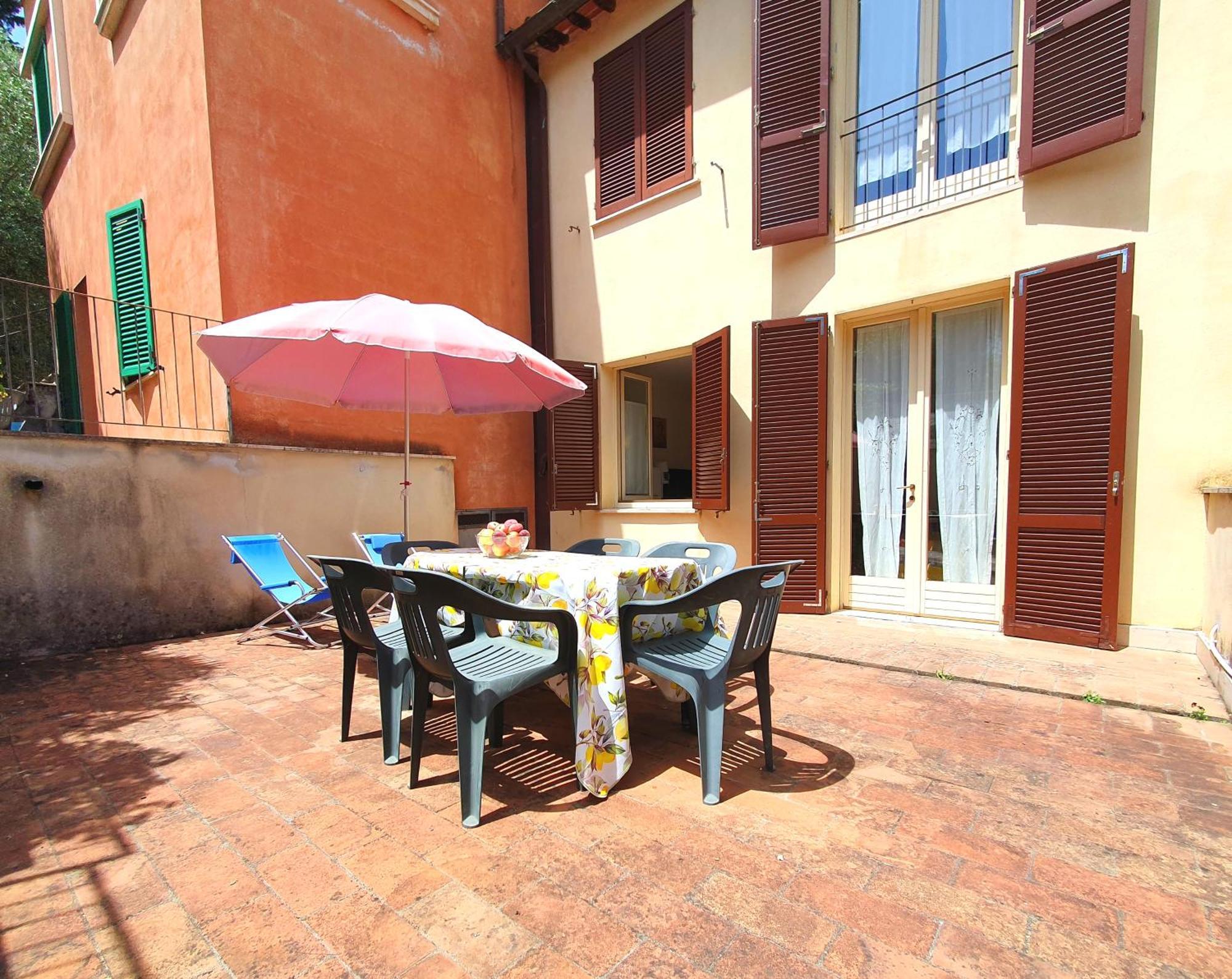 Residence Le Meridiane Siena Bagian luar foto