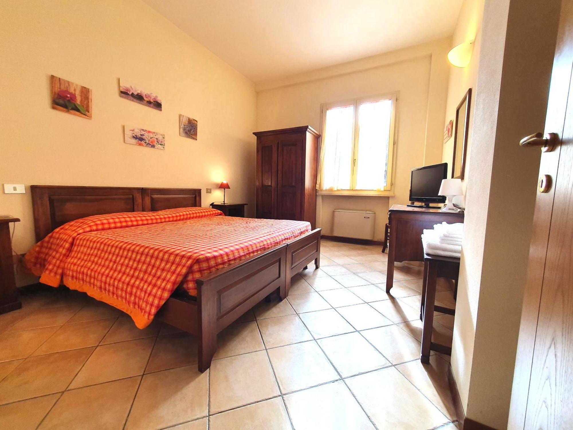 Residence Le Meridiane Siena Bagian luar foto